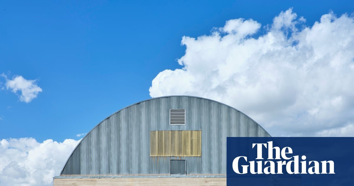 Leaky roofs, collapsed walls, mega debts: when Donald Judd, art’s master minimalist, tried architecture | Architecture Leaky roofs, collapsed walls, mega debts: when Donald Judd, art’s master minimalist, tried architecture | Architecture