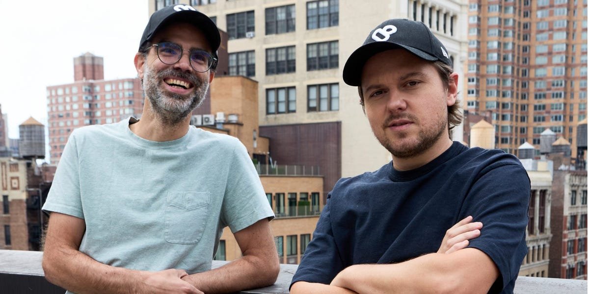 11 Pitch Decks Used by Advertising and Marketing AI Startups