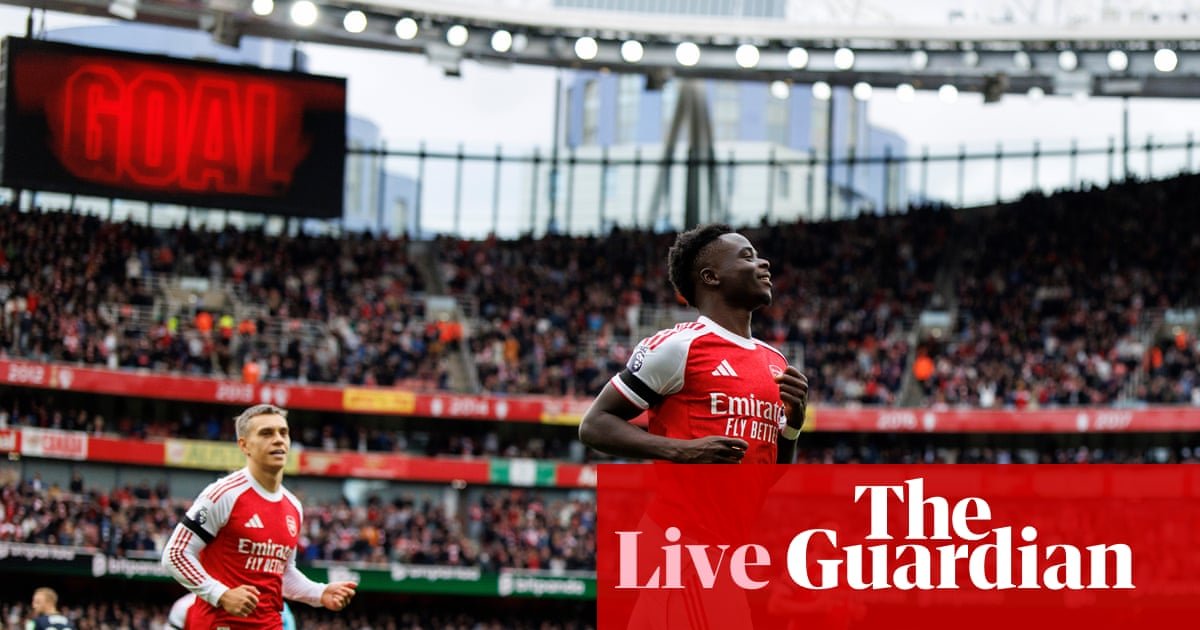 Arsenal 2-0 West Ham, Manchester United 2-0 Sunderland, and more: football – live | Soccer