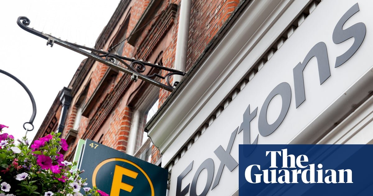 Foxtons warns of ‘subdued’ sales as budget uncertainty deters homebuyers | Foxtons