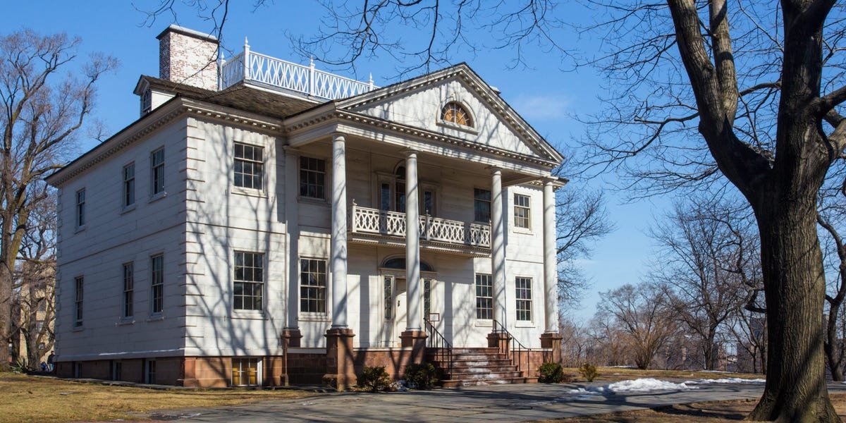 I Visited a ‘Haunted’ 18th-Century Mansion in NYC: Photos, Review