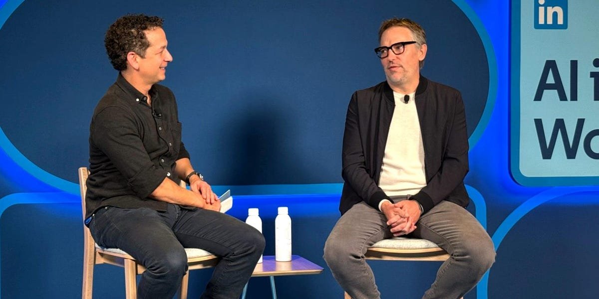 LinkedIn CEO Says He Uses AI to Help Write ‘Super High Stakes’ Emails