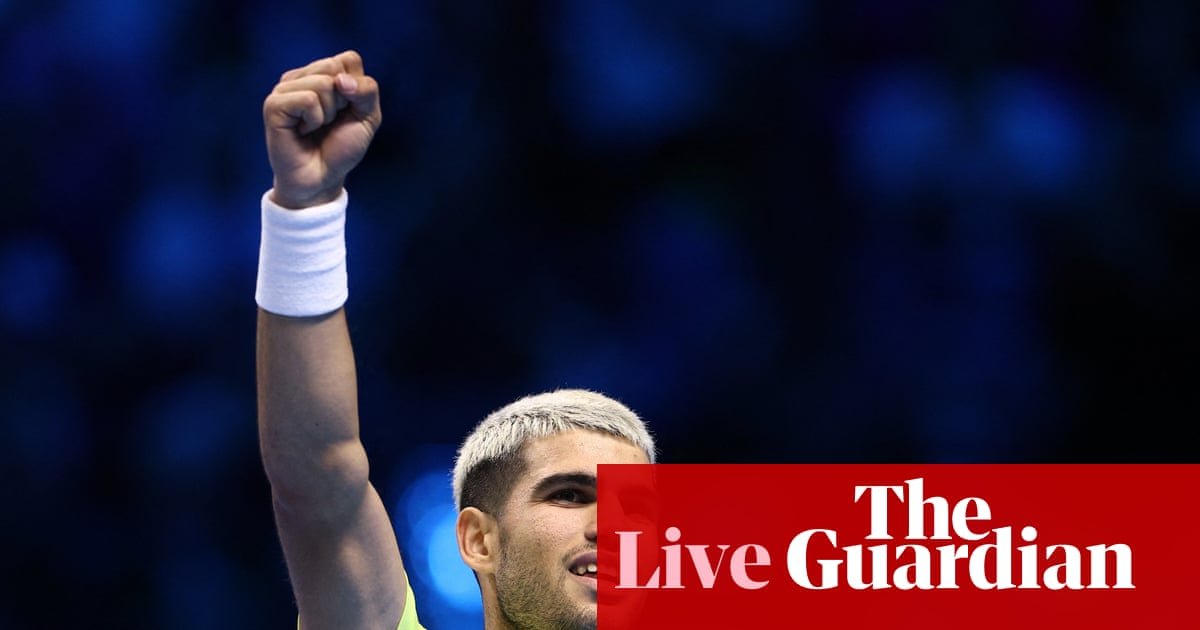 Carlos Alcaraz battles to three-set victory over Taylor Fritz at ATP Finals – live reaction | ATP Finals Carlos Alcaraz battles to three-set victory over Taylor Fritz at ATP Finals – live reaction | ATP Finals