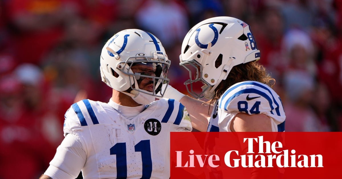 NFL week 12: Chiefs v Colts, Packers v Vikings and Bears v Steelers – live | NFL