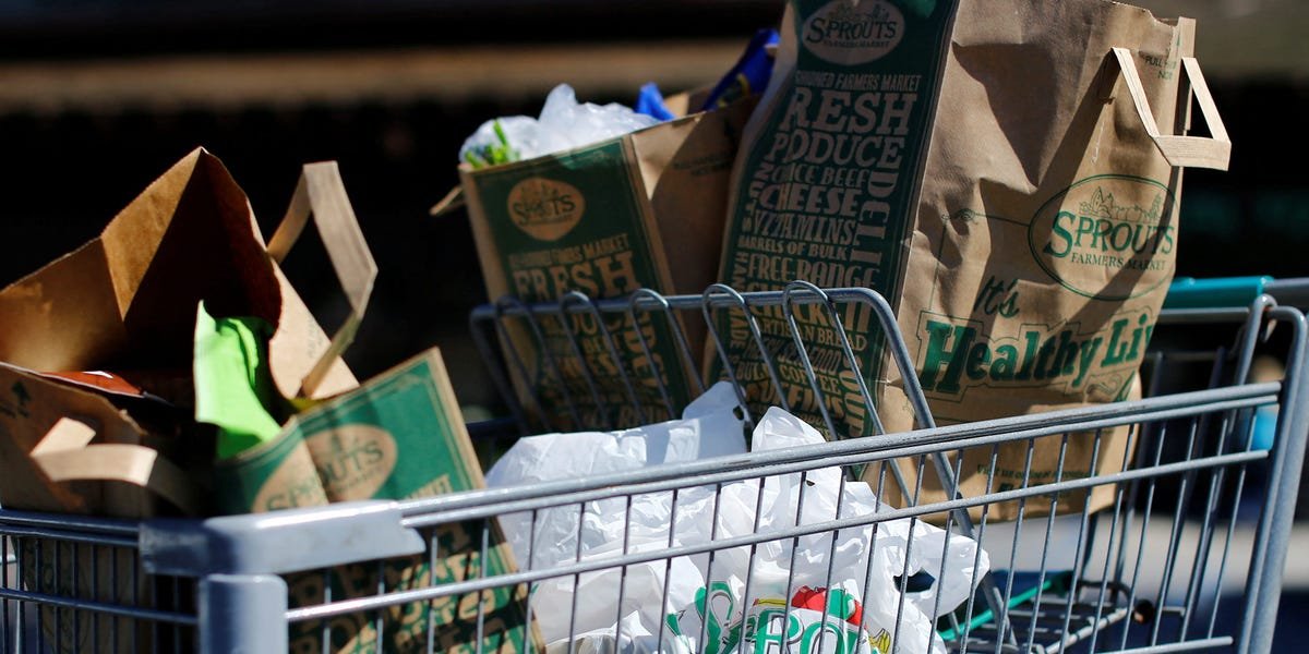 Trump Carves Out Tariff Exemptions in Bid to Bring Down Grocery Prices