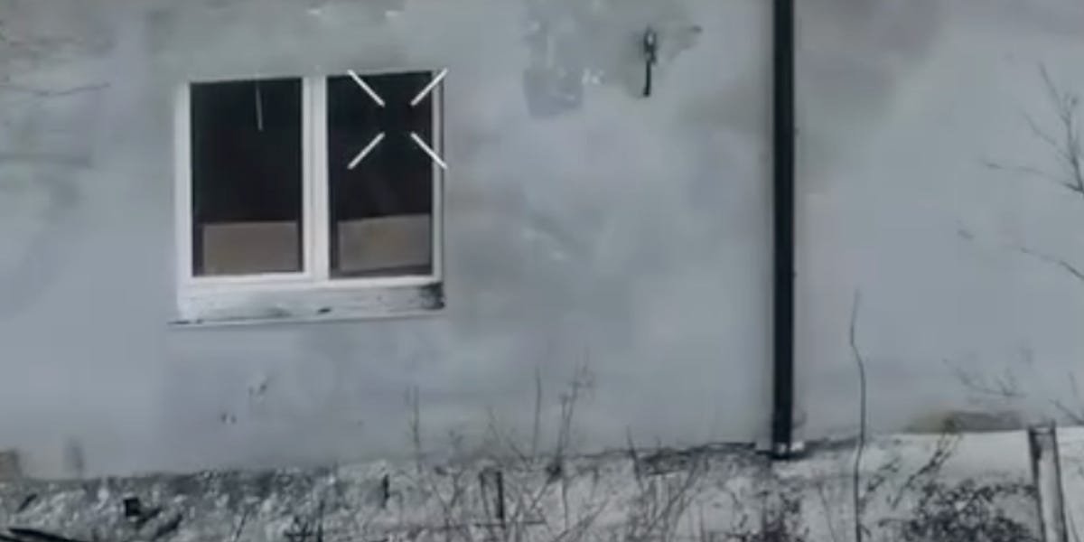 Russian Soldier Surrenders With Message Seen by Ukrainian Drone: Units